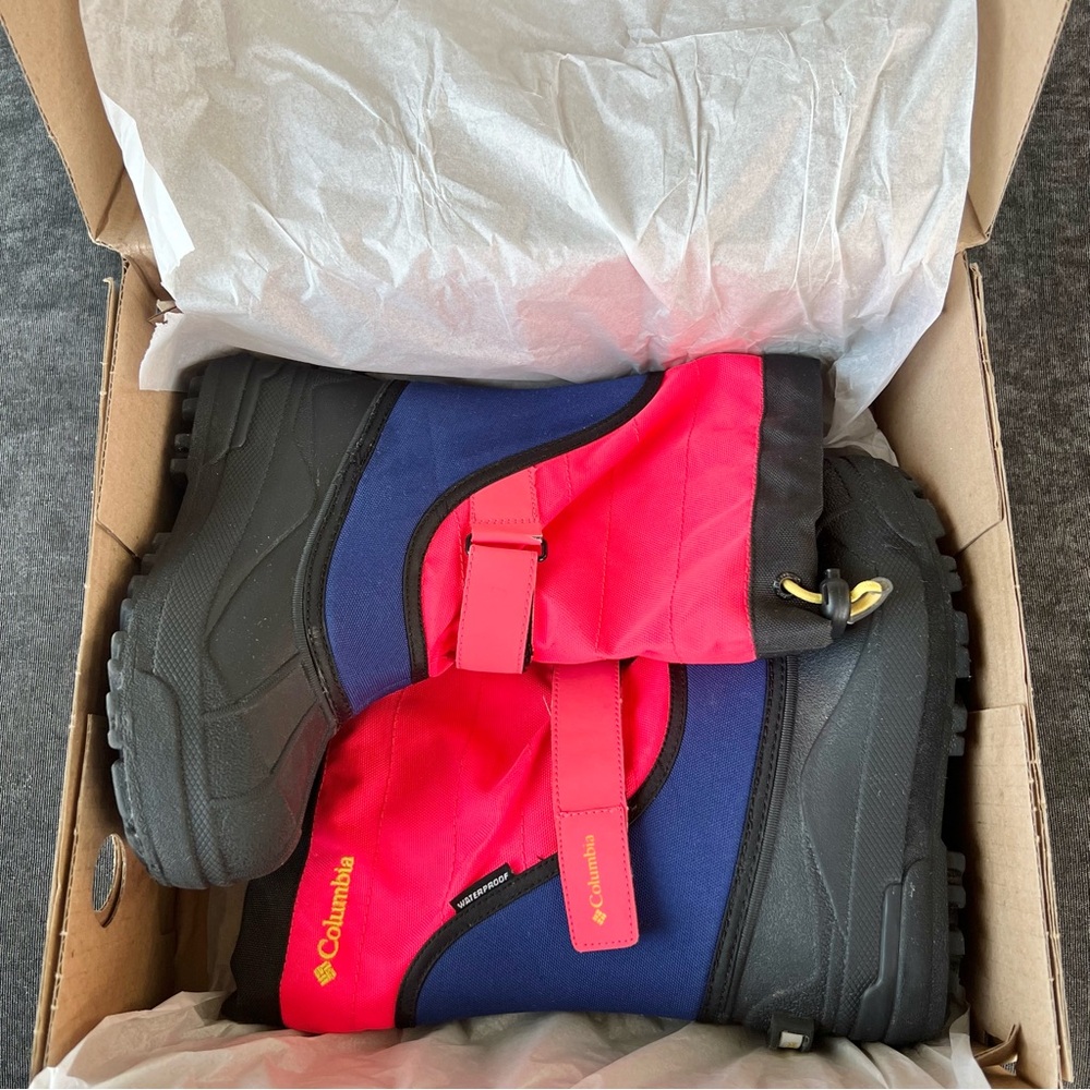 Columbia Sportswear Boys and Girls Powderbug Plus II Pac Boots Size 13